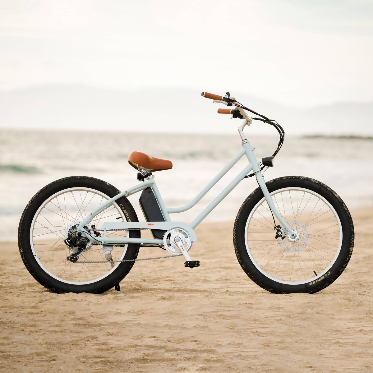 Chatham Rev 3 Beach Cruiser Electric Bike - Step Through — photo 4