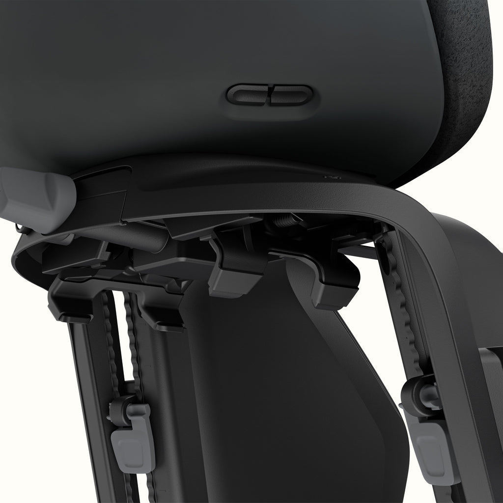 Thule Yepp Nexxt 2 Maxi Rack Mounted Child Bike Seat — photo 5